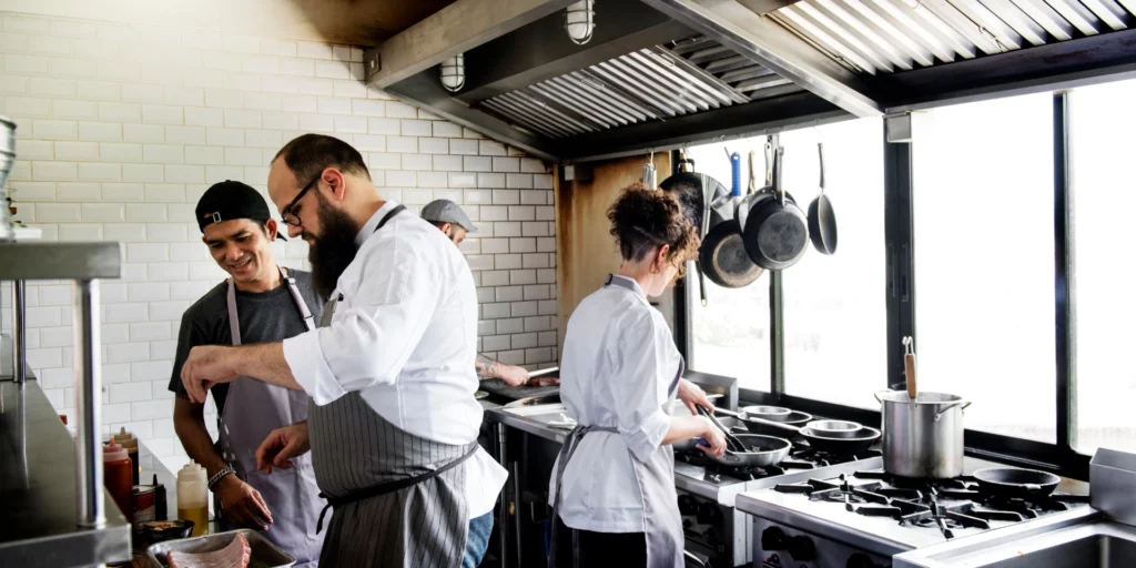 Assegurança hosteleria Assessoria Fenés